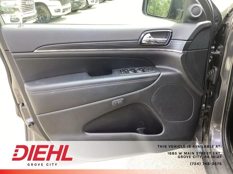 Used 2021 Gray Jeep Limited image 17