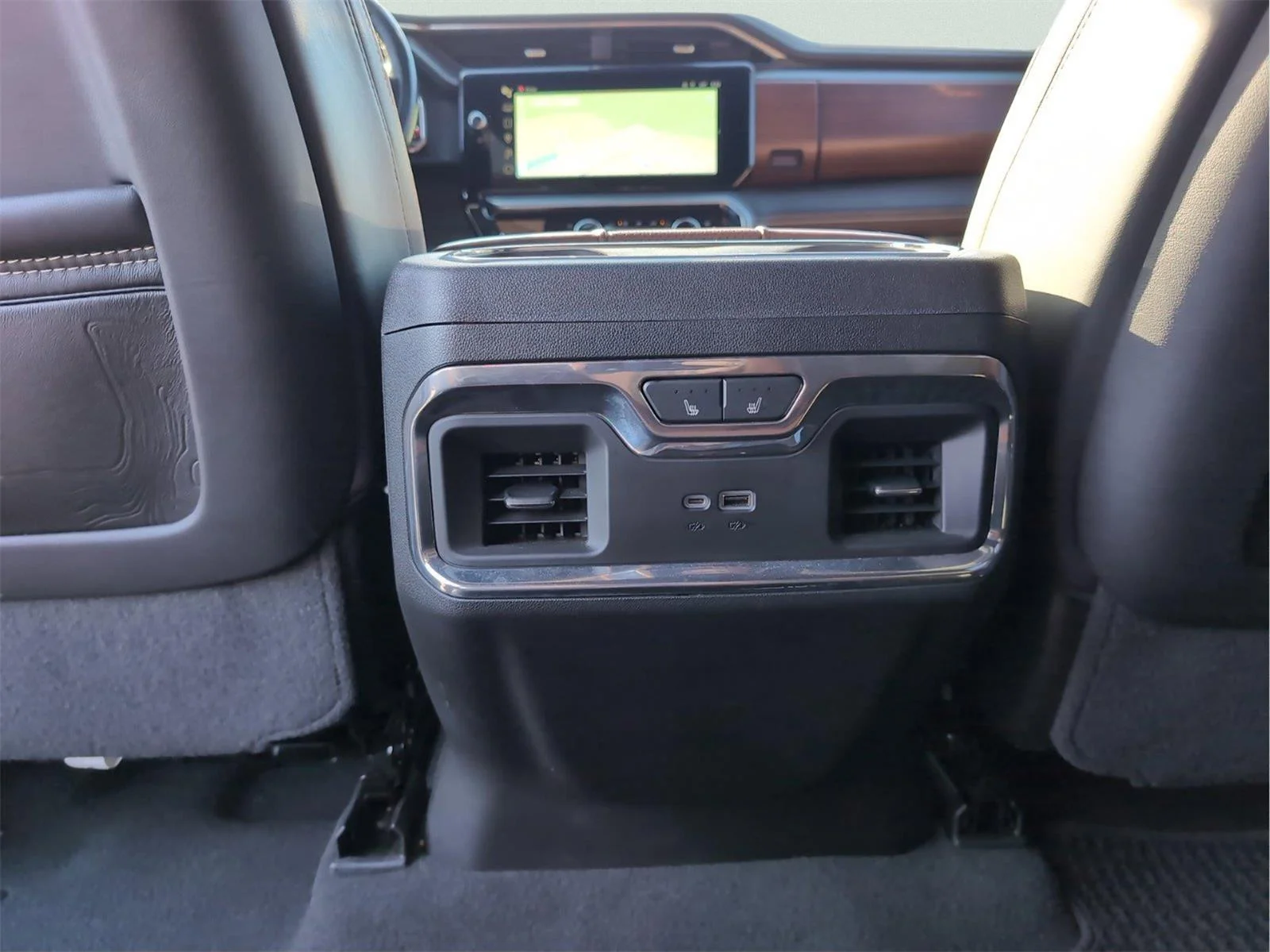 Used 2022 Onyx Black GMC Denali Ultimate image 32