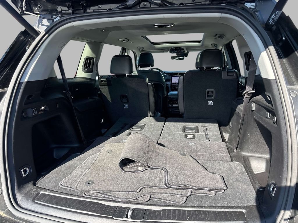Used 2023 Black Jeep Limited image 17