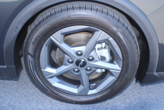 Used 2025 Interstellar Gray Kia LXS image 5