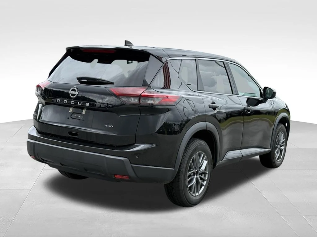 Used 2024 Black Nissan S image 24