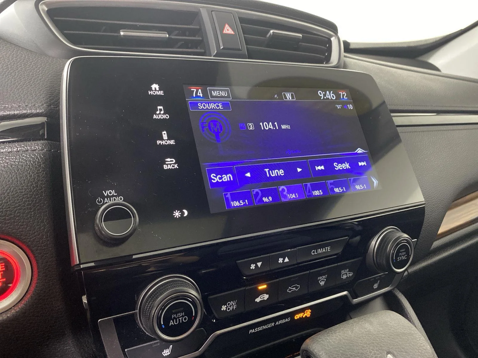 Used 2020 Platinum White Pearl Honda EX image 18