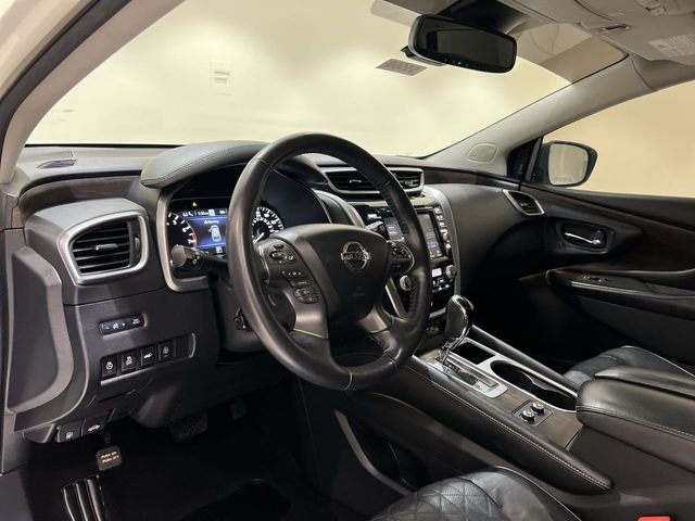 Used 2020 White Nissan Platinum image 9