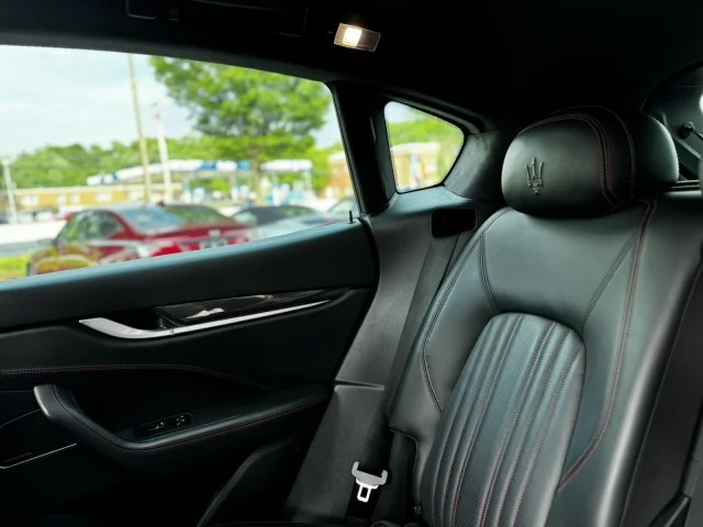 Used 2017 Nero Maserati S ~ LUXURY PACKAGE !! LOADED !! image 16