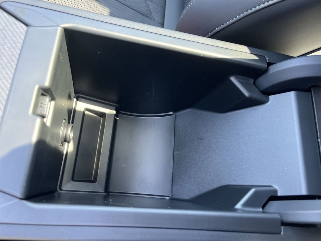 New 2026 White BMW 30 xDrive image 21