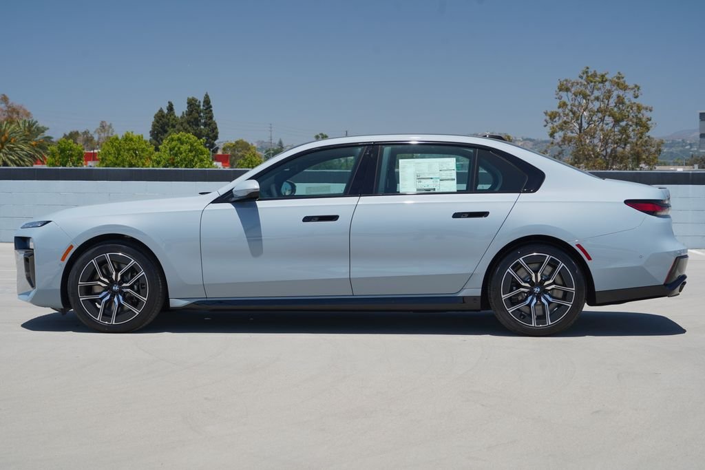New 2026 Brooklyn Grey Metallic BMW 760i xDrive image 4