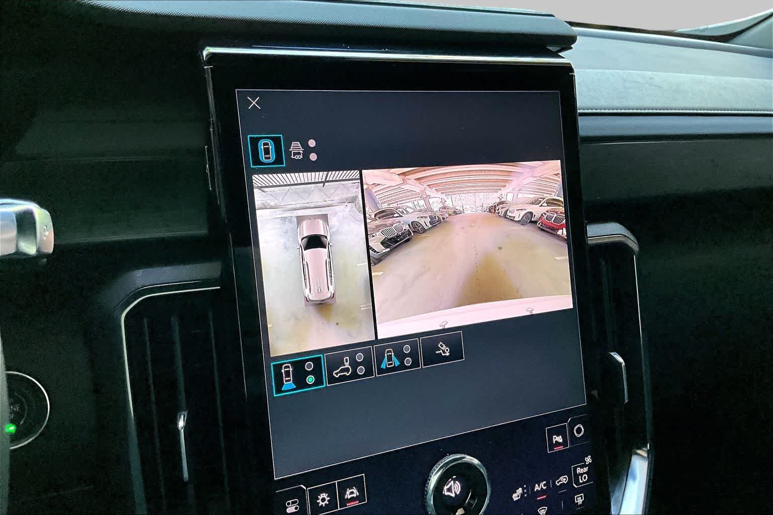 Used 2025 Summit White GMC AWD AT4 image 26