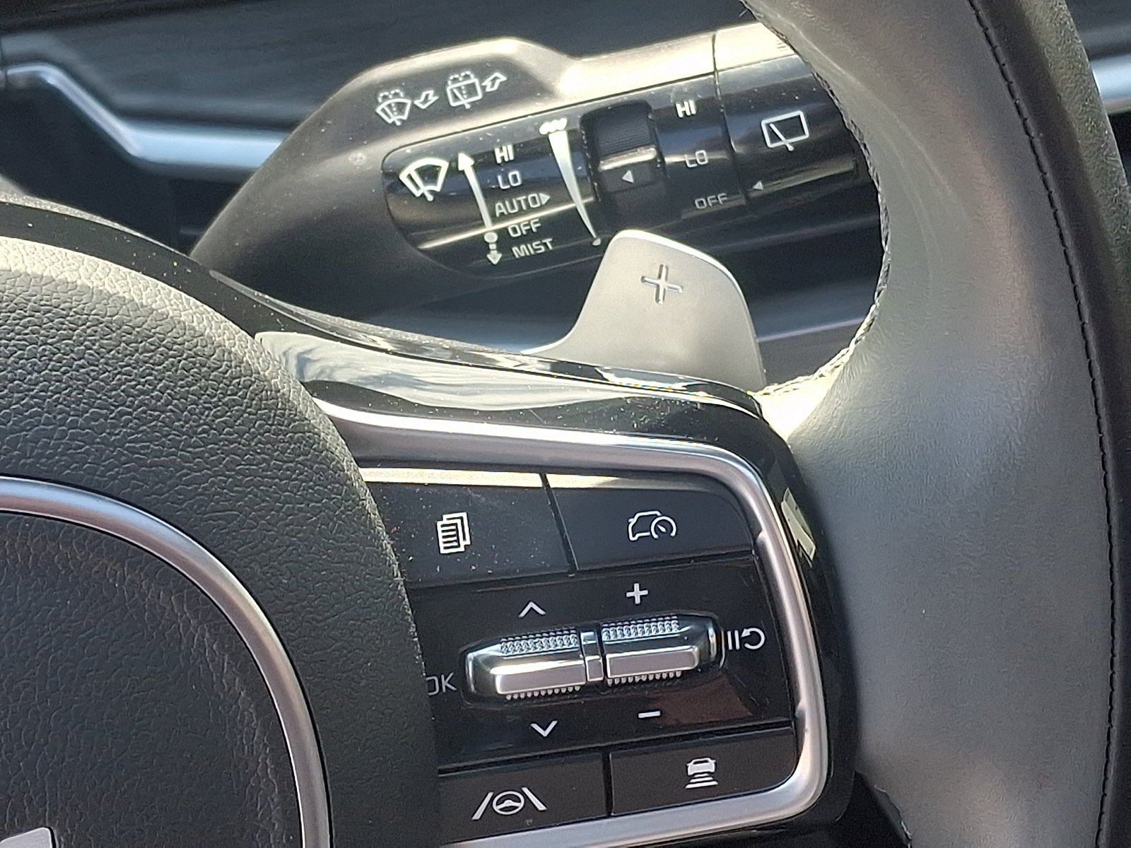 Used 2025 Gray Kia X-Line SX Prestige image 22