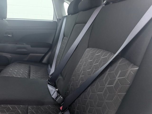 2025 Mitsubishi Outlander Sport ES - Photo 22