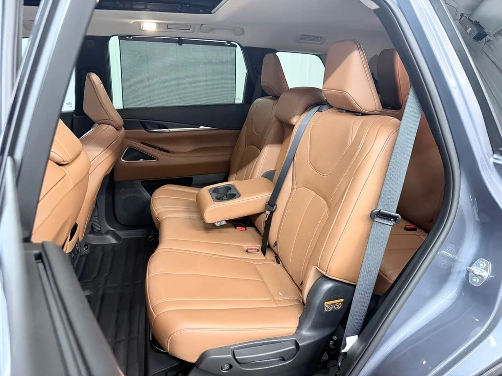 Used 2024 Blue INFINITI Sensory image 35