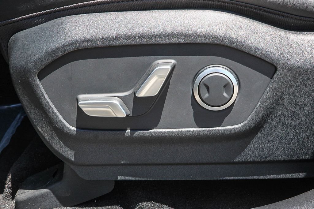 New 2026 Silver Hyundai XRT image 23