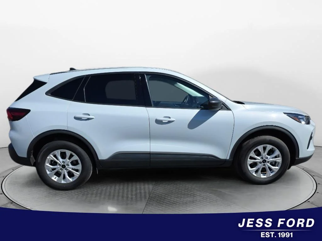 Used 2025 Space Silver Ford Active image 6