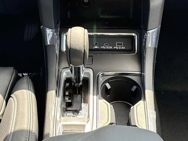 New 2026 ICE SILVER METALLIC Subaru Limited 7-Passenger image 21