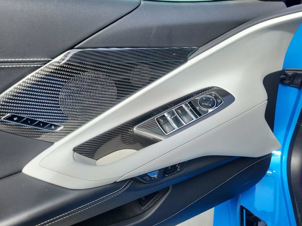 Used 2020 RAPID BLUE Chevrolet 2LT image 15
