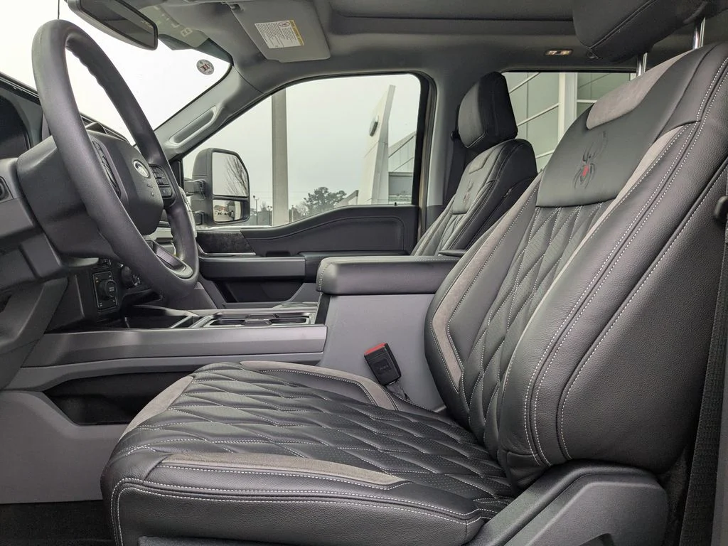 2026 Ford F-250 Super Duty XLT - Photo 14