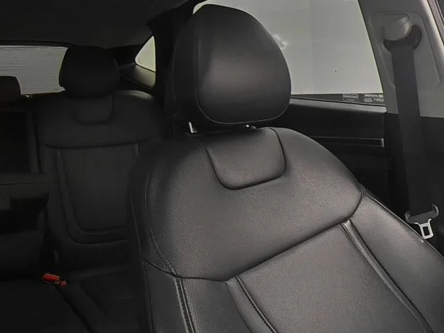 Used 2024 Blue Hyundai SEL image 33