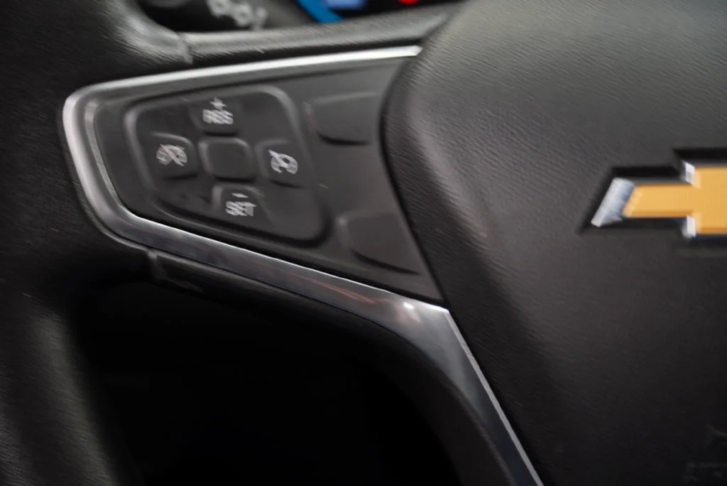 Used 2018 PEPPERDUST METALLIC Chevrolet LT image 28