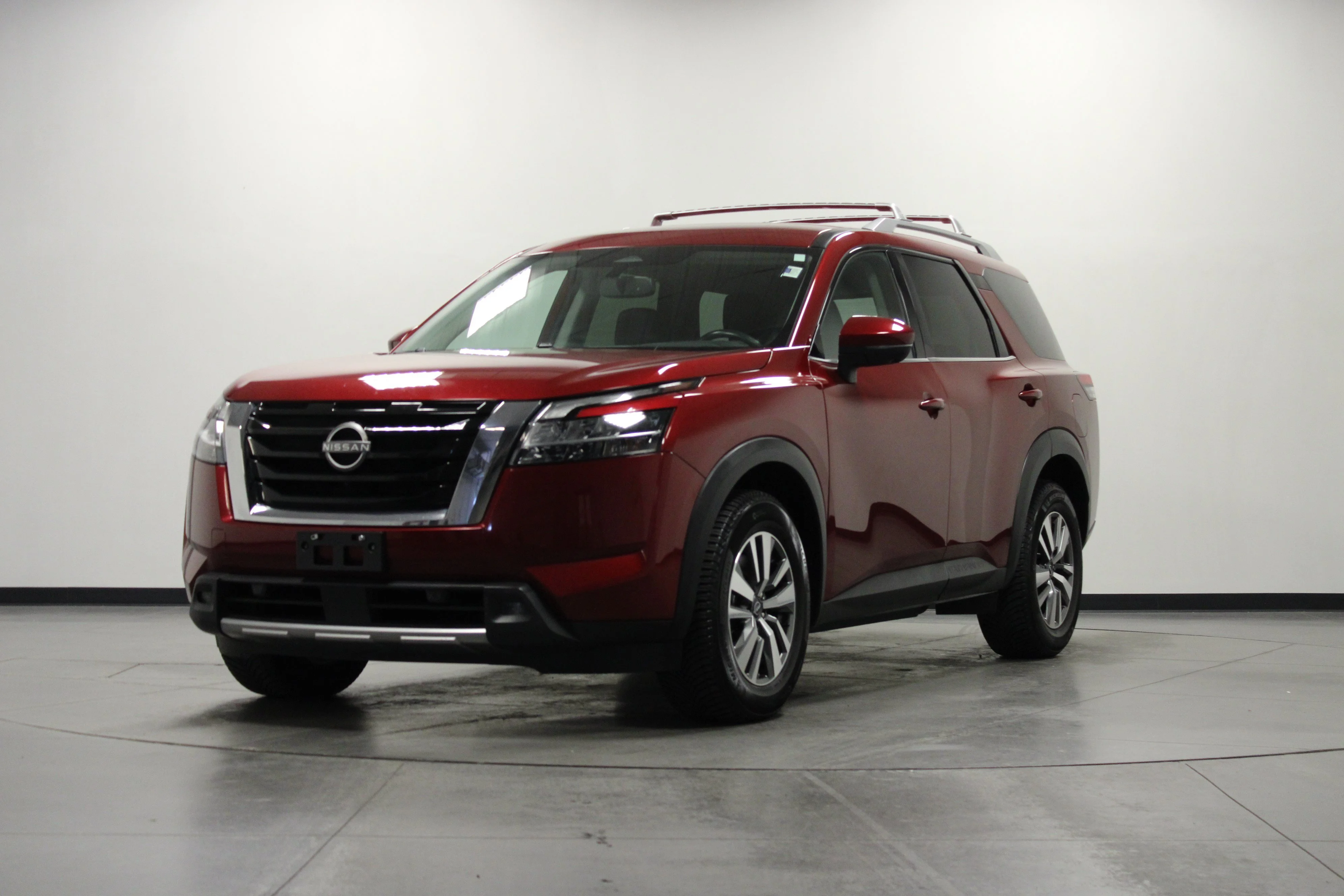 Used 2022 Scarlet Ember Tintcoat Nissan SL image 8