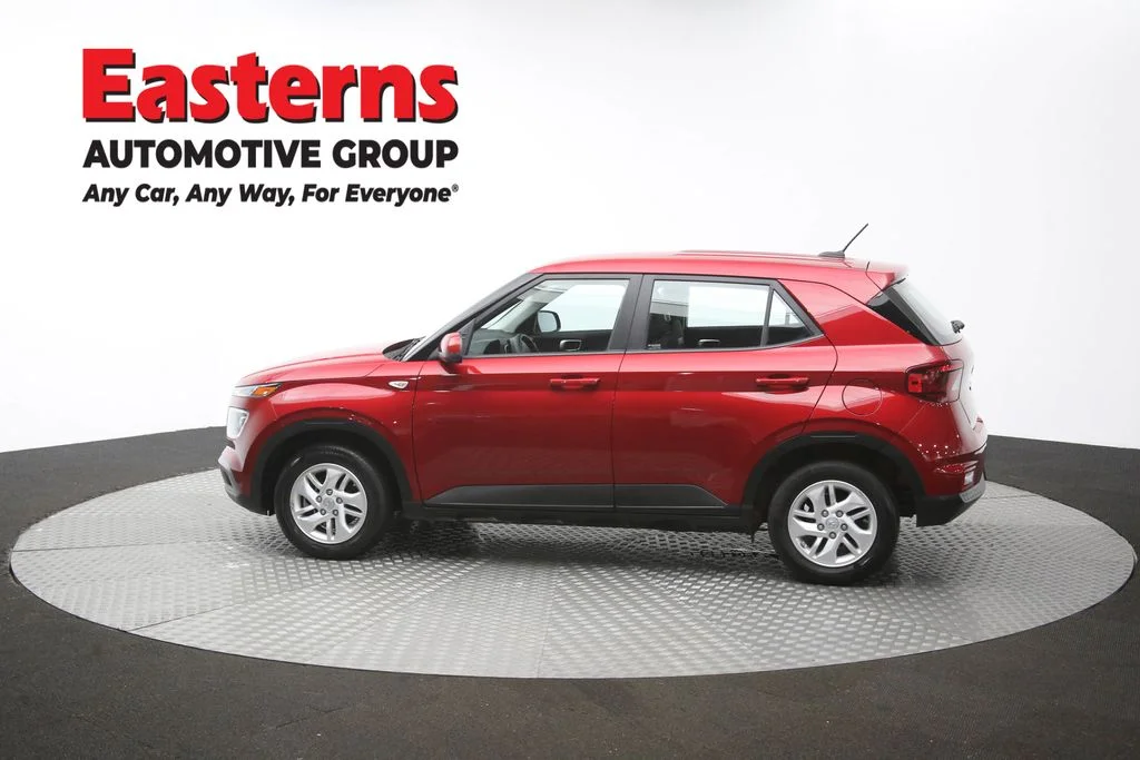 Used 2025 Red Hyundai SE image 59