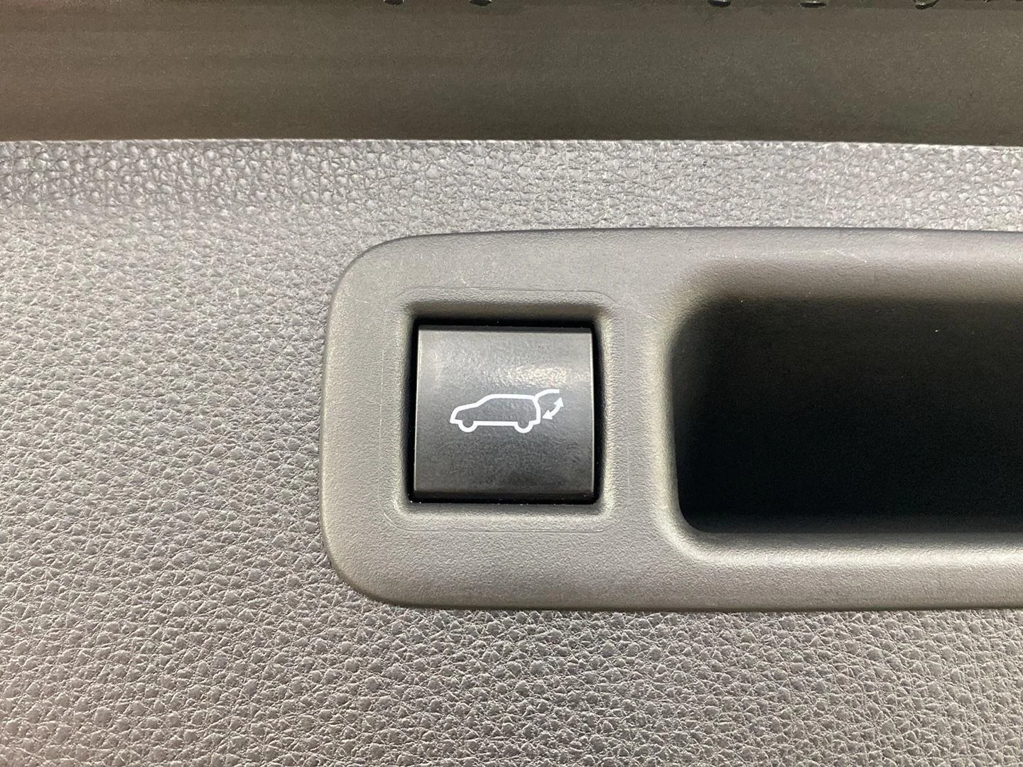Used 2022 Celestial Silver Metallic Toyota XSE image 32