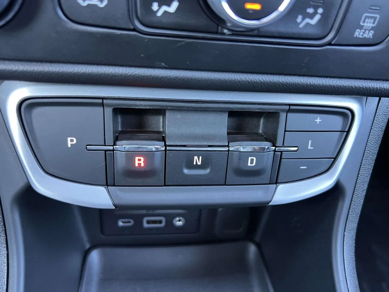 Used 2022 Summit White GMC AWD SLT image 42