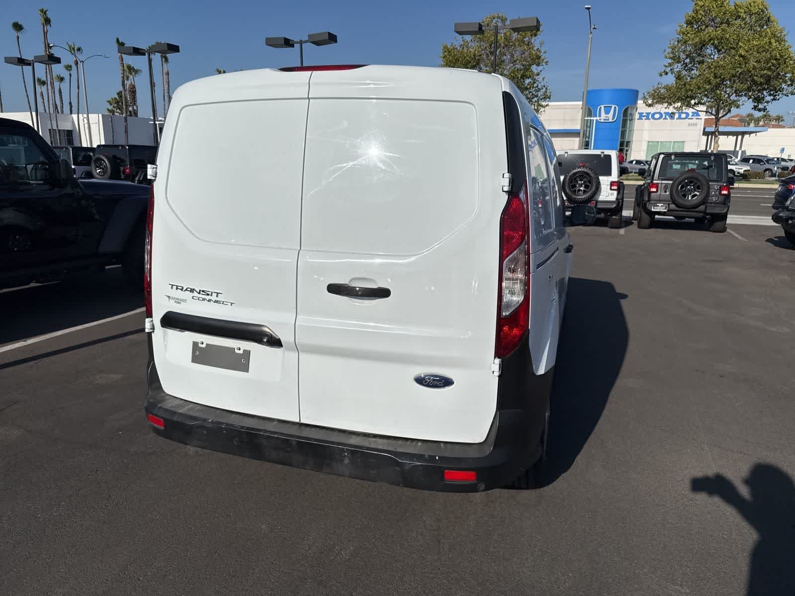 Used 2020 Frozen White Ford XL image 15