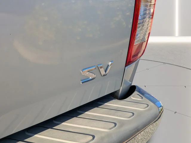 Used 2018 Silver Nissan SV image 9