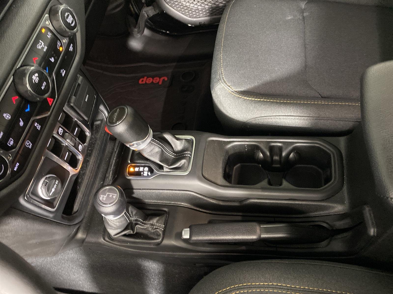 Used 2024 Black Clearcoat Jeep Sport S image 24