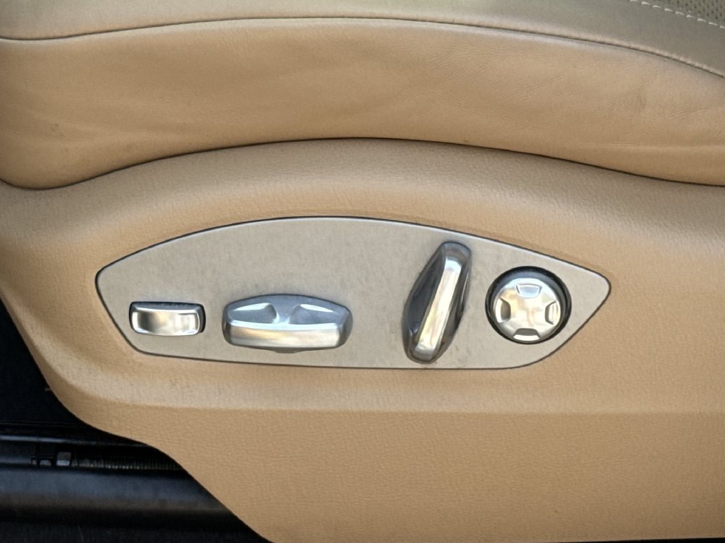 Used 2018 Gray Porsche Sport Edition image 3