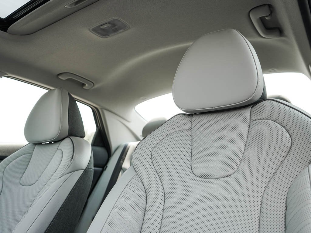 New 2026 Ecotronic Gray Hyundai Limited Sedan FWD image 18
