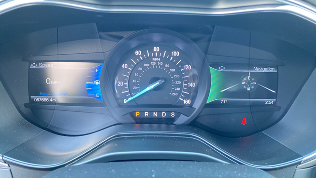 Used 2020 Oxford White Ford SE image 16