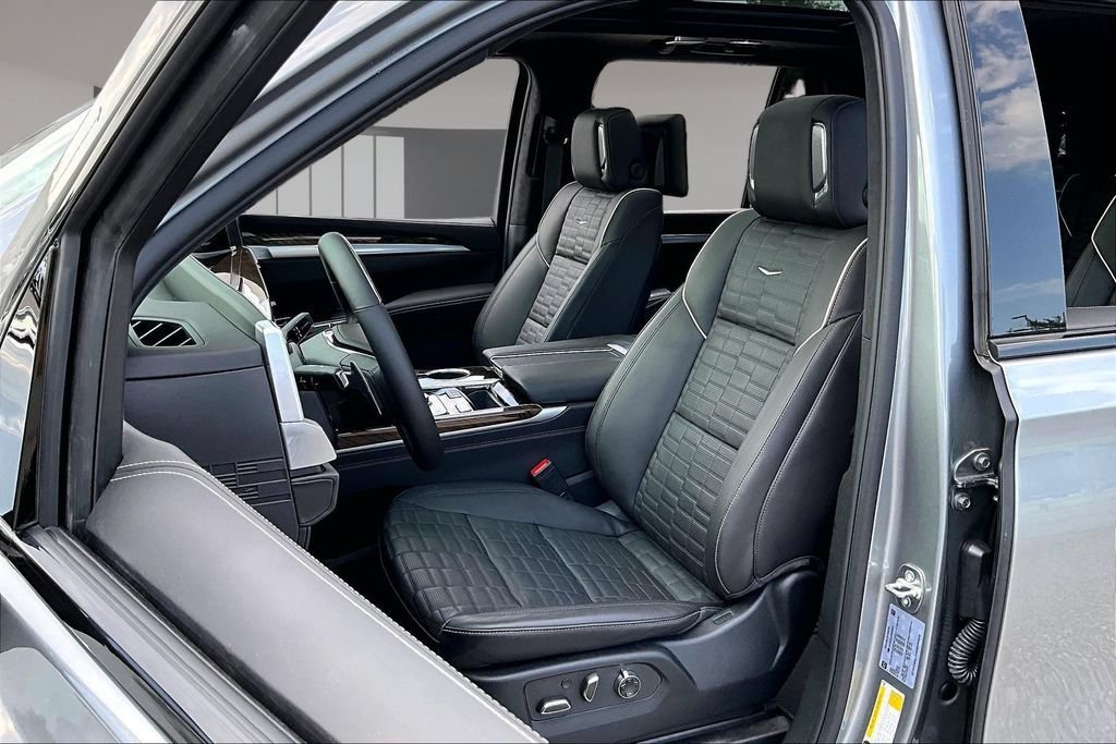 2026 Cadillac Escalade Platinum Sport - Photo 9