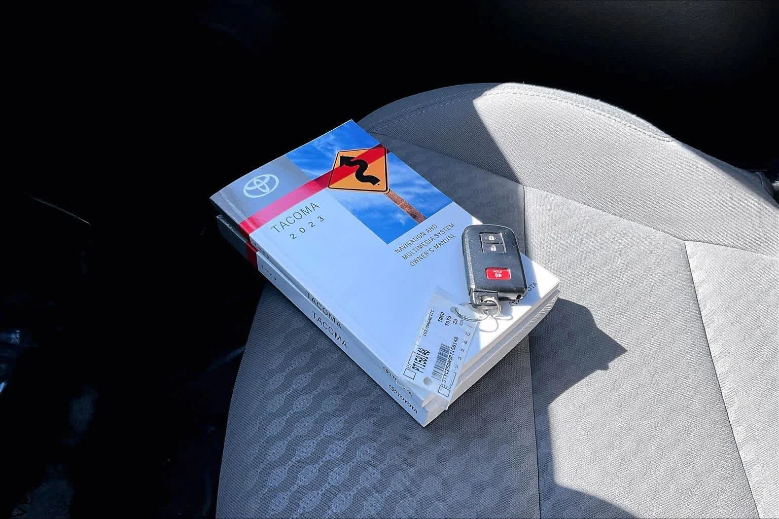 Used 2023 Magnetic Gray Metallic Toyota SR5 image 15