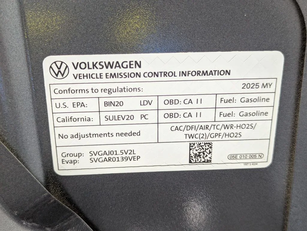 2025 Volkswagen Taos SE - Photo 24