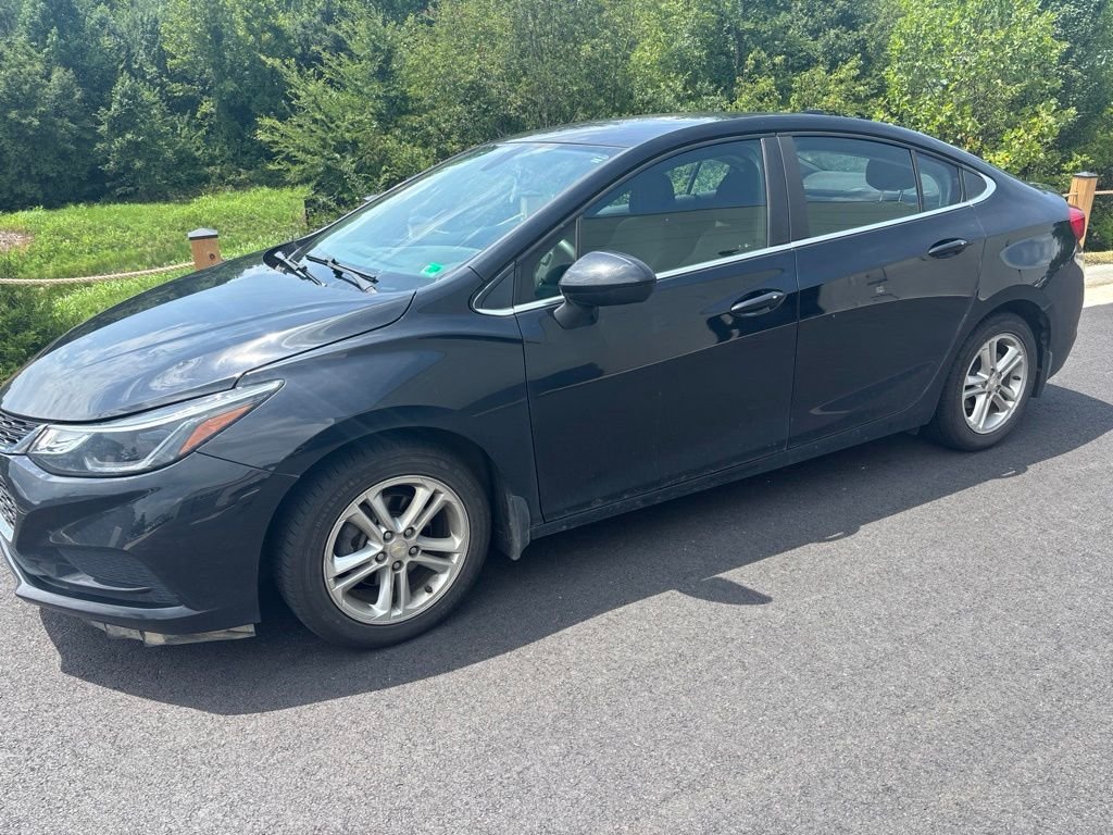 Used 2017 Chevrolet Cruze LT with VIN 1G1BE5SM4H7266091 for sale in Richmond, VA