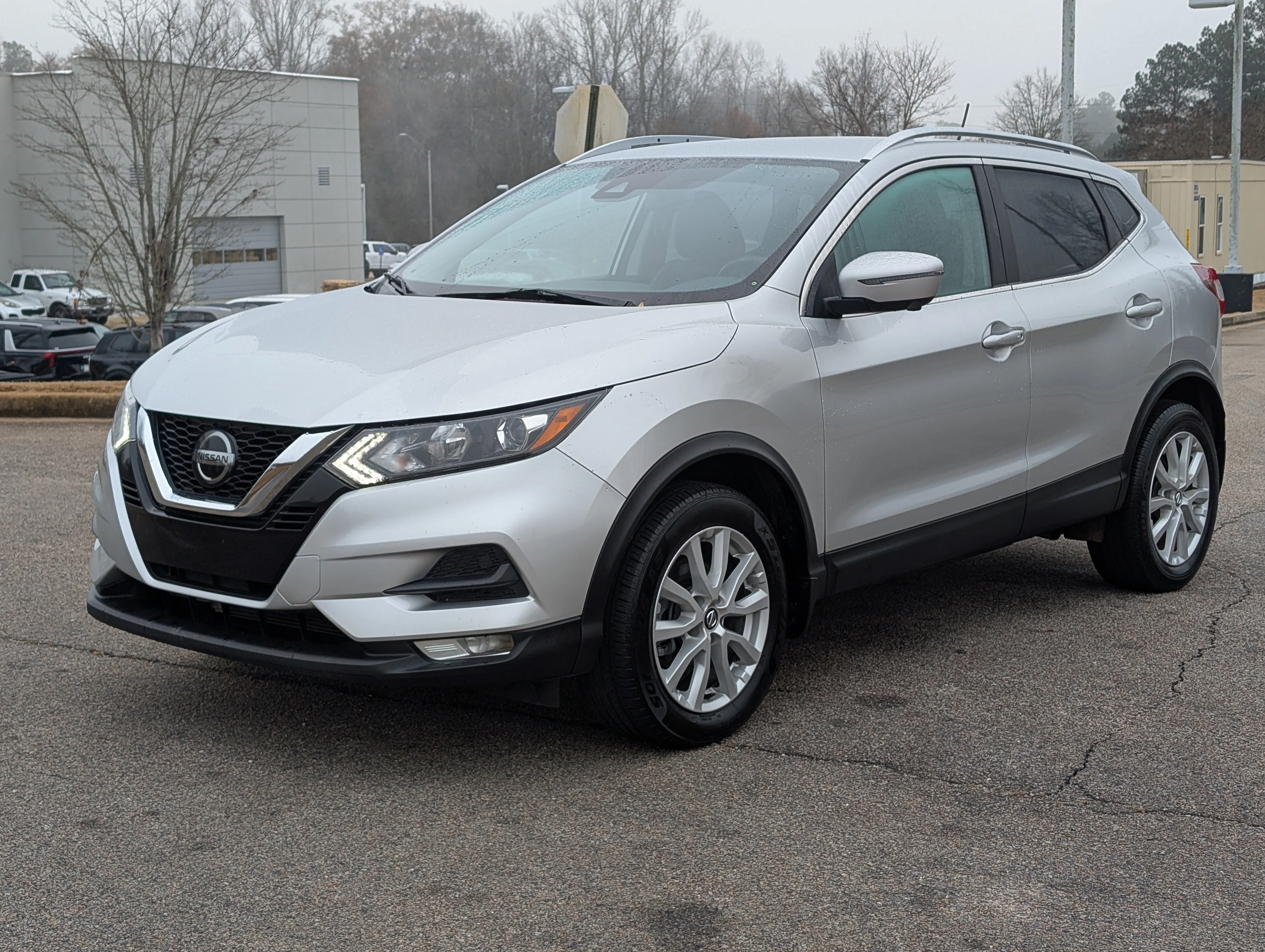 2022 Nissan Rogue Sport SV