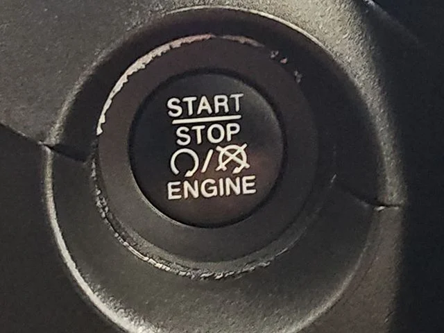 Used 2019 Black Jeep Latitude image 18