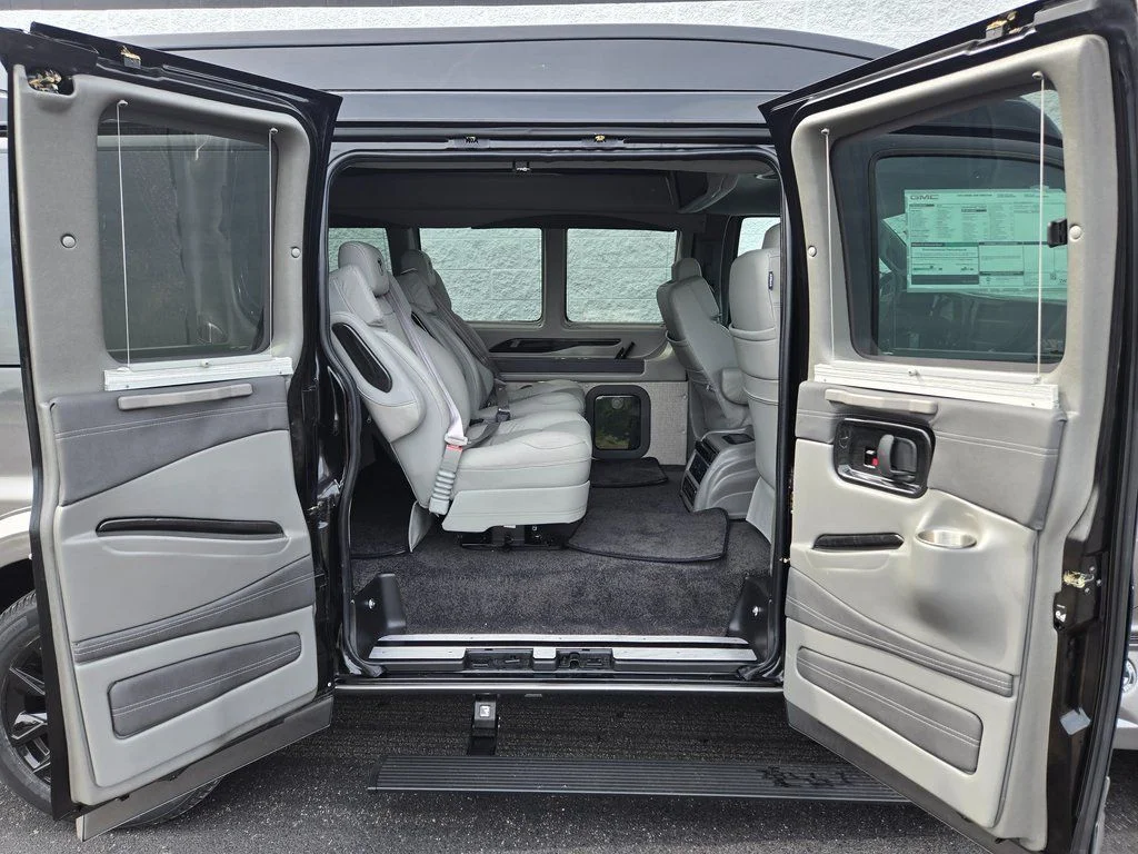 New 2025 Black Fade GMC Explorer Limited SE image 31