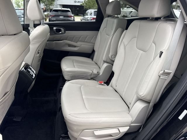 2025 Kia Sorento SX - Photo 23