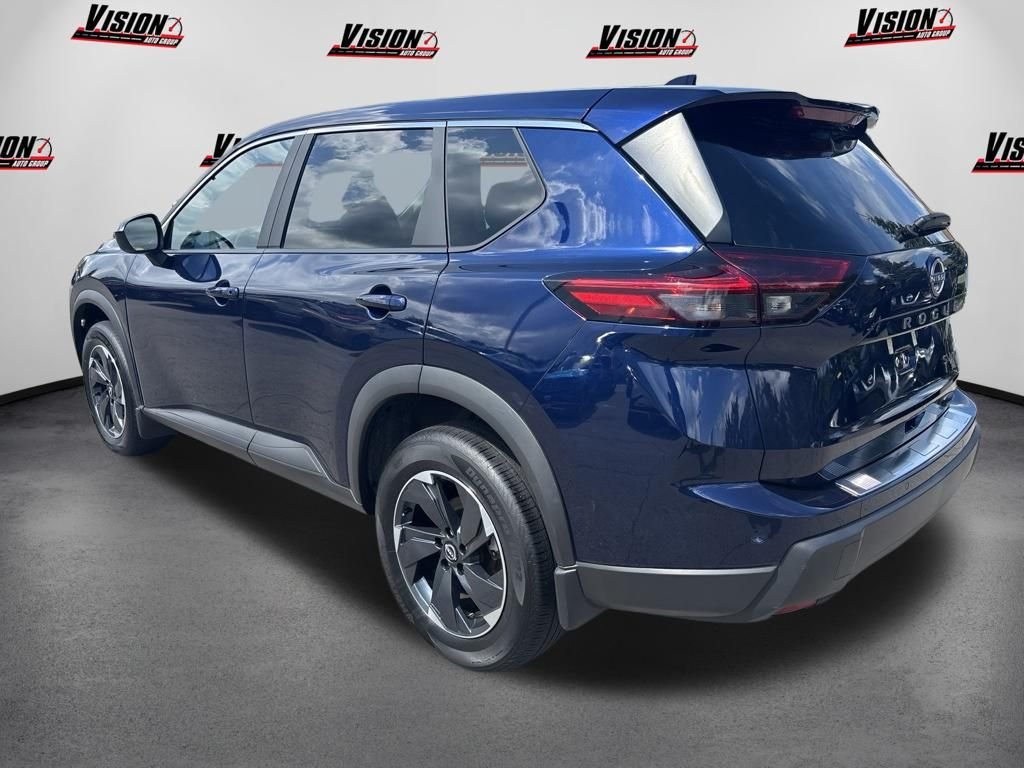 Used 2024 Blue Nissan SV image 9