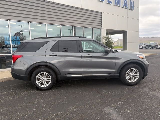 Used 2022 Gray Metallic Ford XLT image 9
