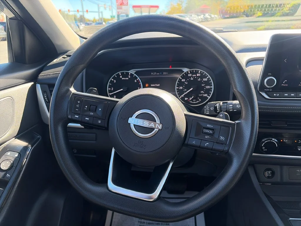 Used 2024 Gray Nissan S image 15