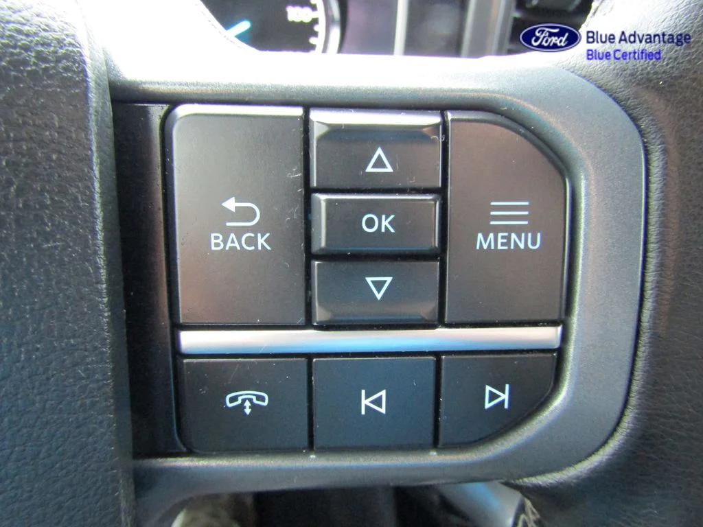 Certified Used 2023 Oxford White Ford XLT image 30