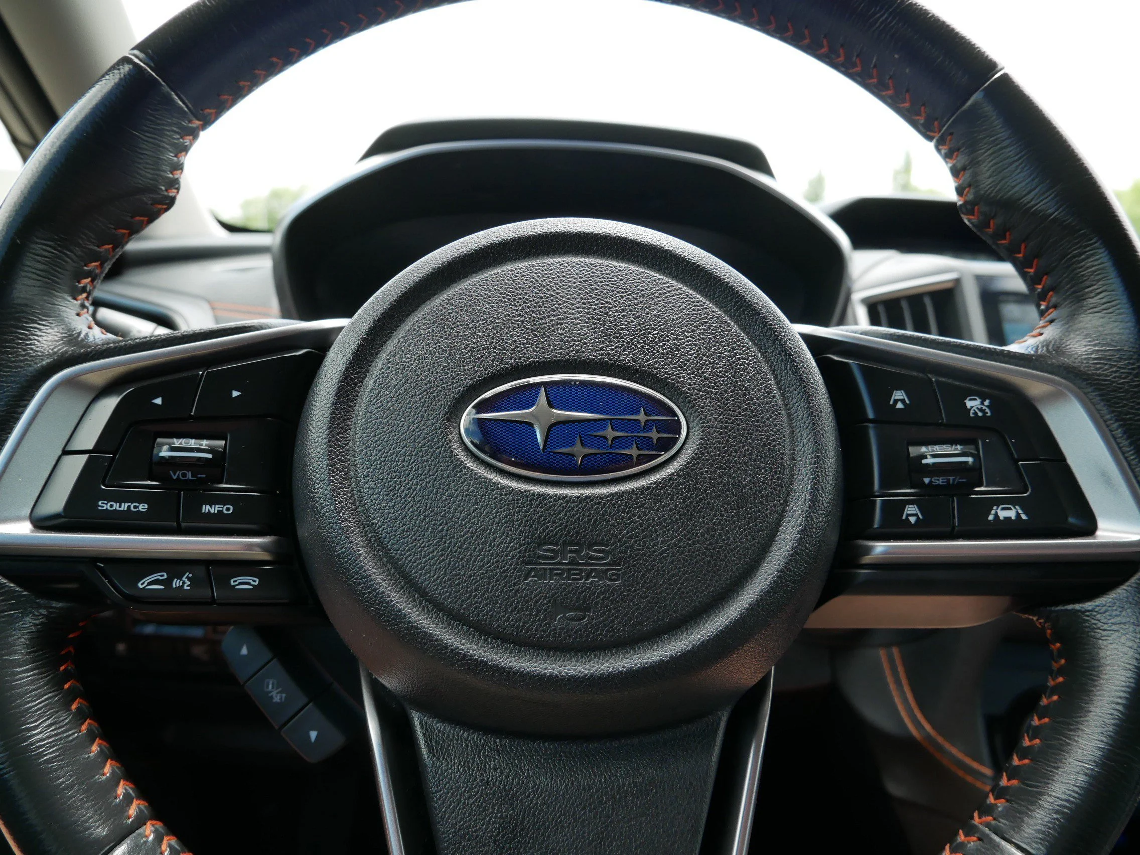 Used 2018 Dark Gray Metallic Subaru Limited image 25