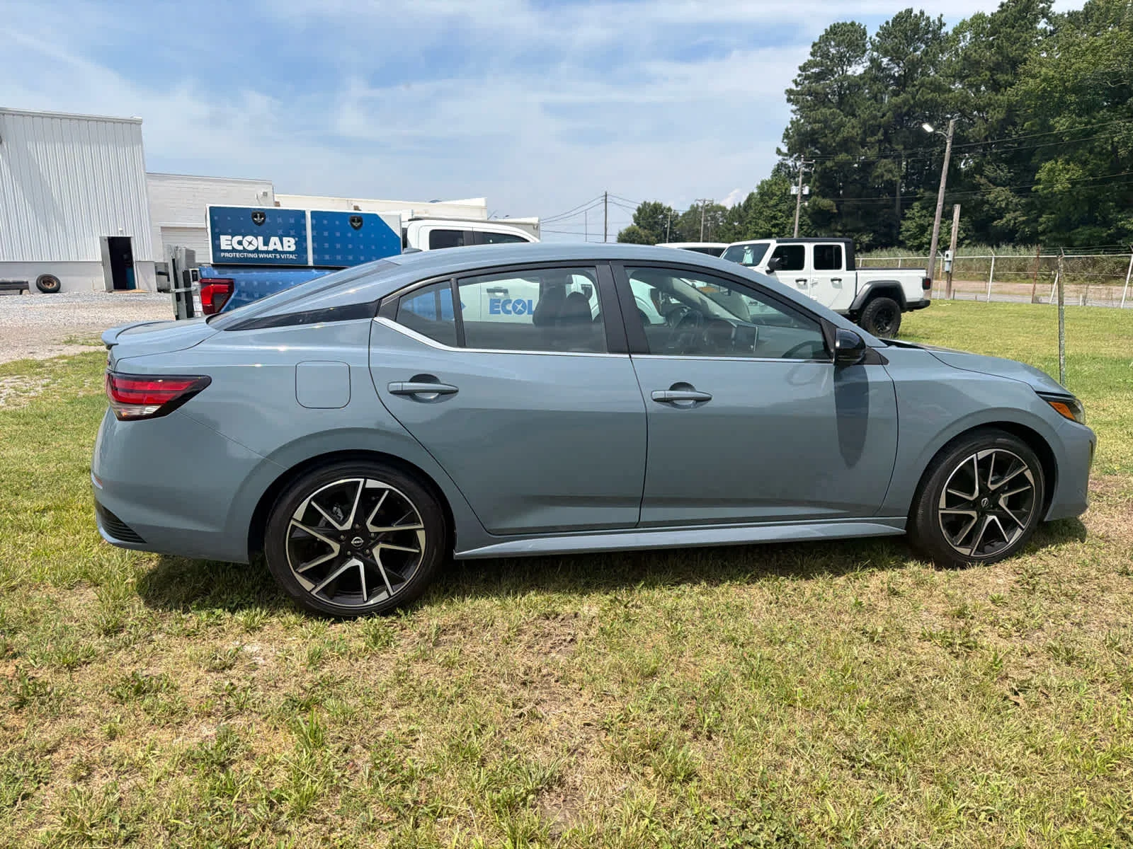 Certified Used 2024 Atlantic Gray Metallic Nissan SR image 8