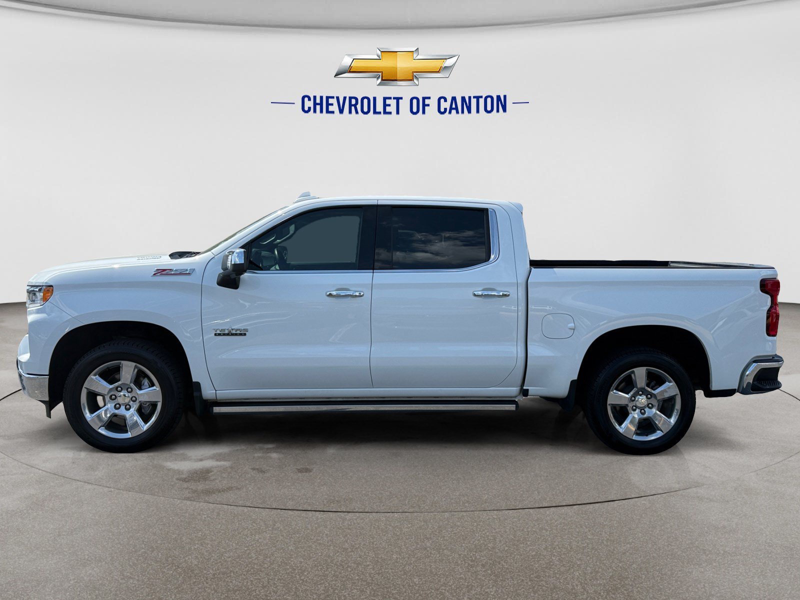 2023 Chevrolet Silverado 1500 LTZ - Photo 8