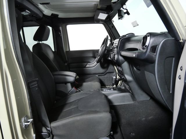 Certified Used 2018  Jeep Unlimited Sport image 11