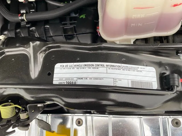 Used 2025 White Ram Base image 21