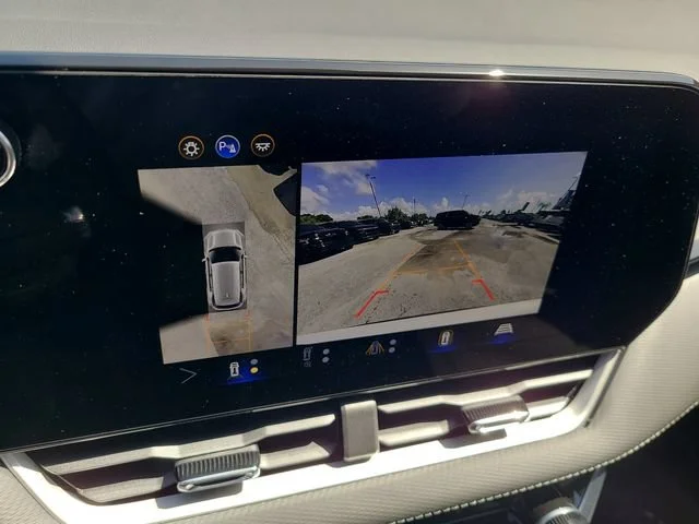 New 2026 Summit White Chevrolet LT image 29