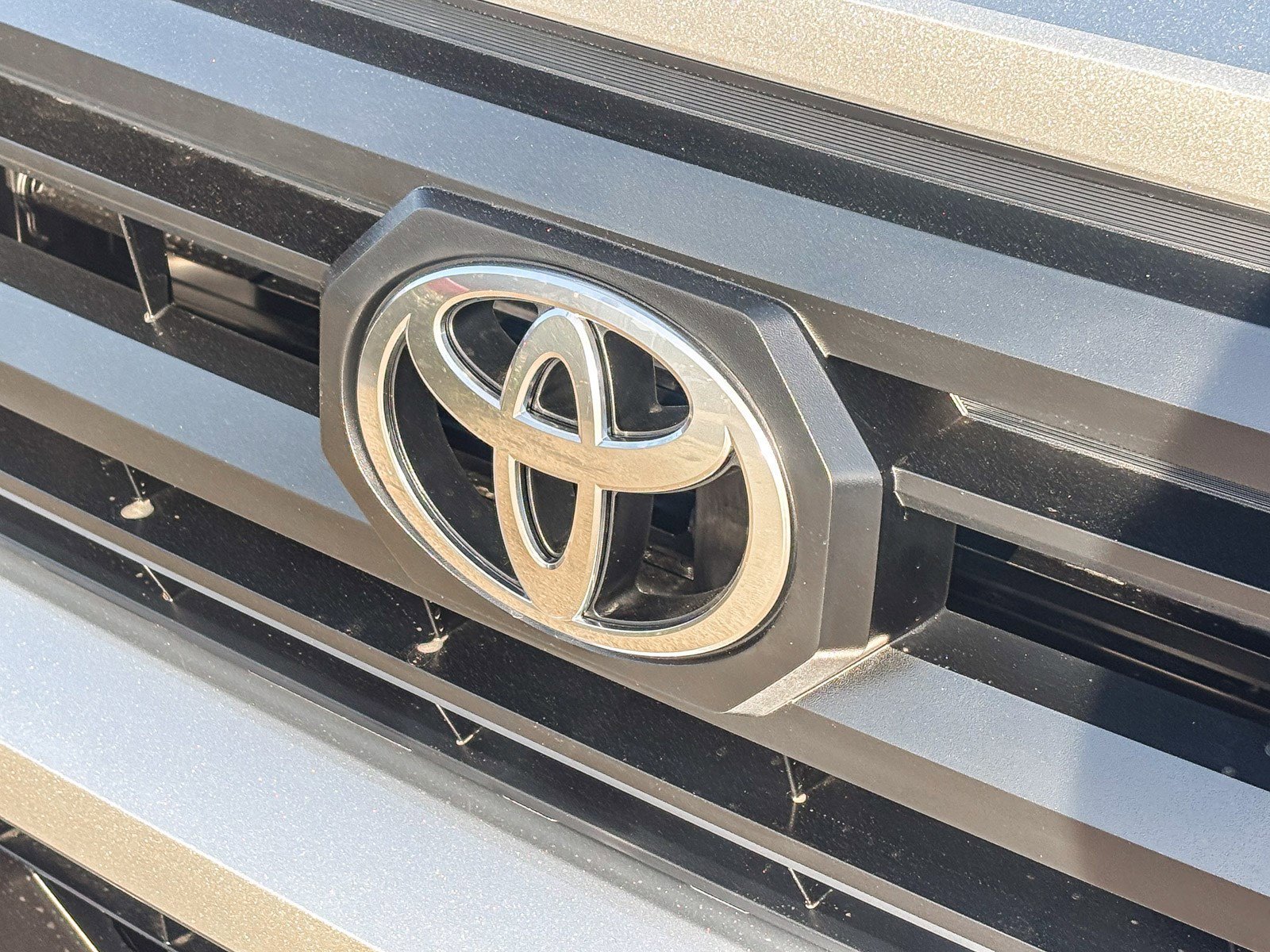 2026 Toyota Tacoma SR5 - Photo 9